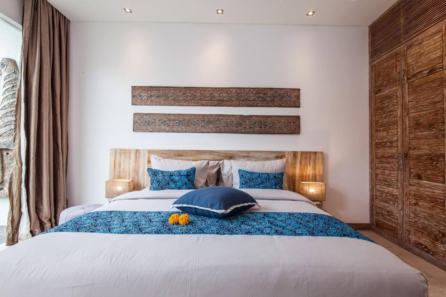 Spacious 4 Bedroom Garden And Pool Villa Seminyak (Bali)