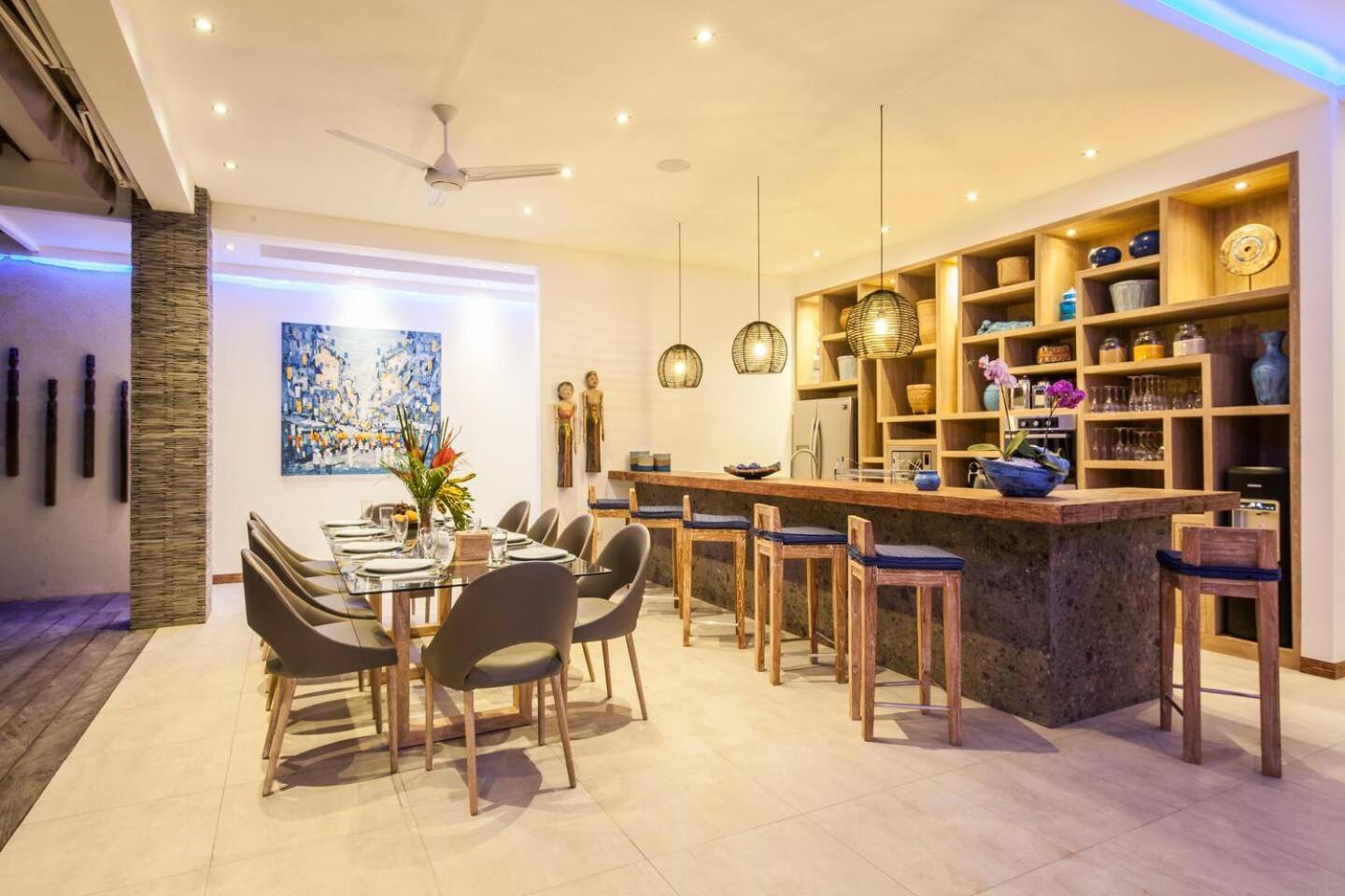 Spacious 4 Bedroom Garden And Pool Villa *