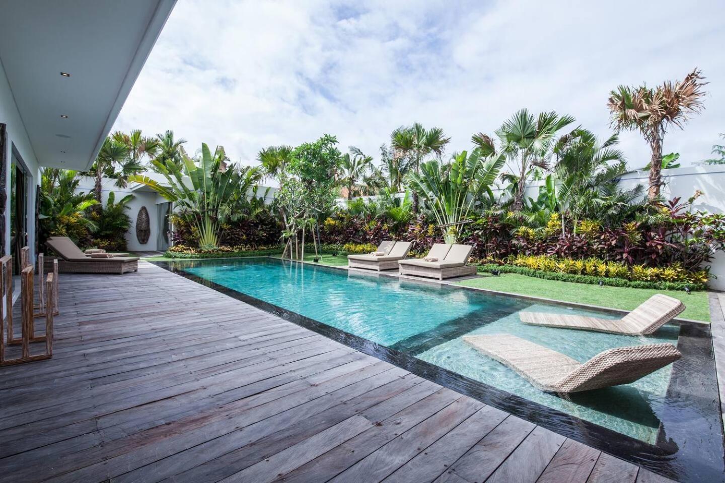 Villa Spacious 4 Bedroom Garden And Pool *
